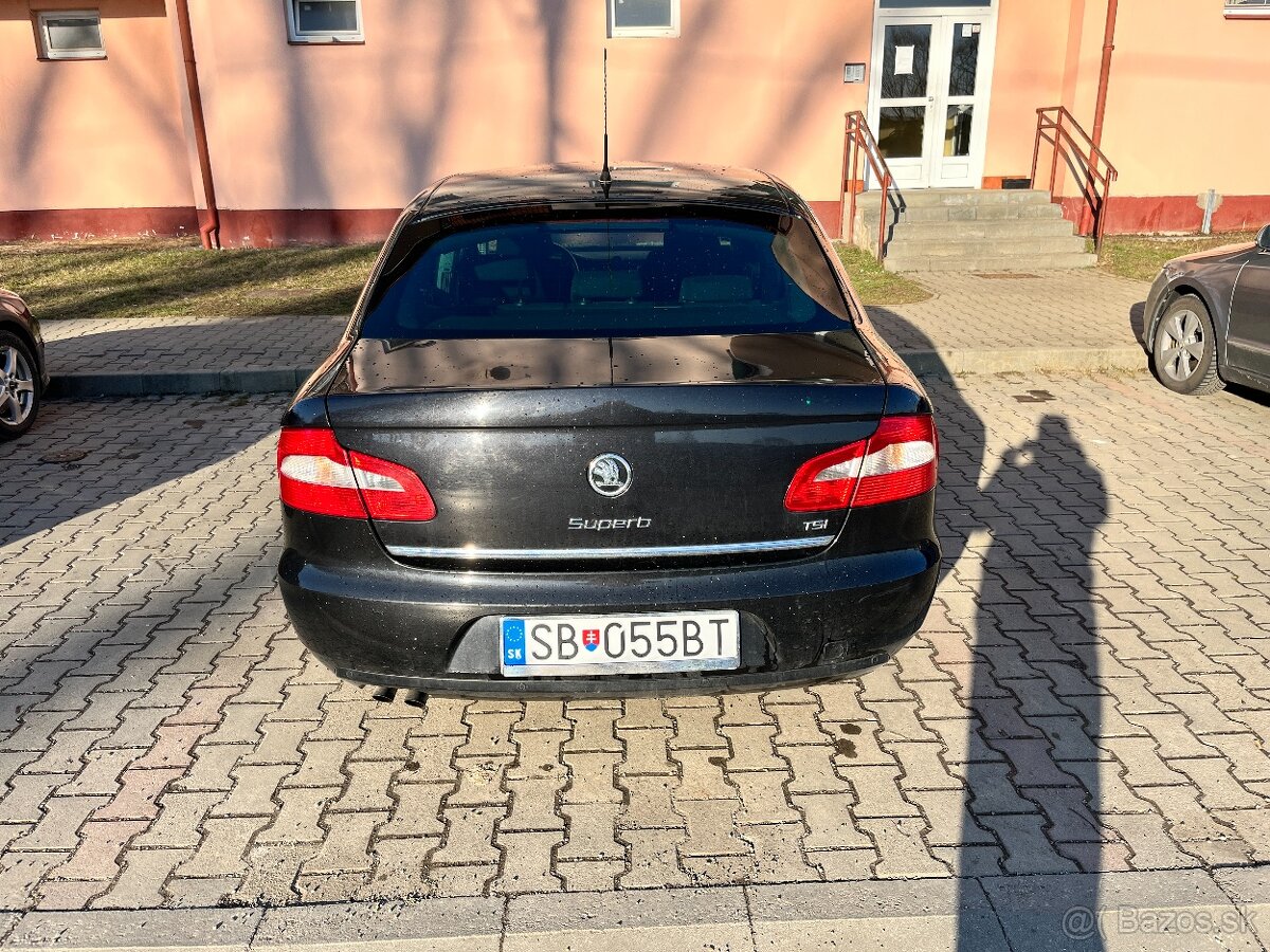 SKODA SUPERB - 5