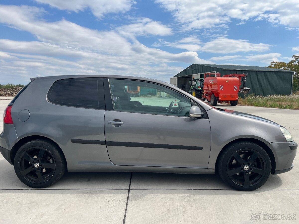 Volkswagen Golf 5 1.9TDI - 5