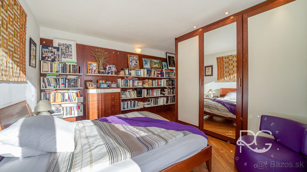 Pôsobivý staromestský byt s veľkou terasou s krásnym výhľado - 5