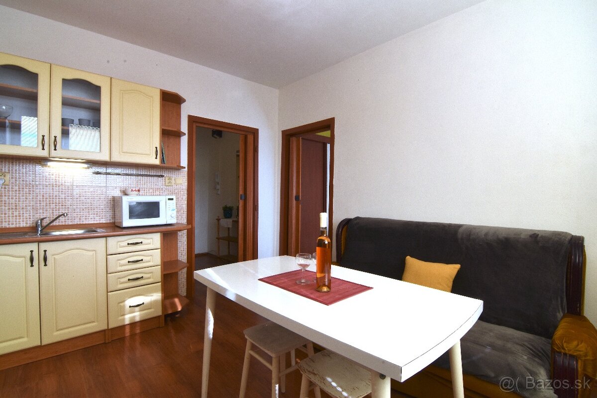 1-izbový byt s balkónom na Klokočine v Nitre - 5