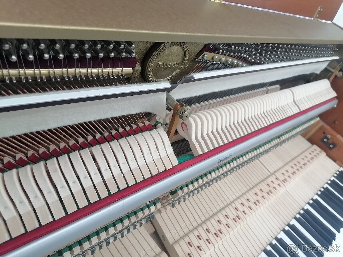 Moderné Piano dovoz celá SR - 5