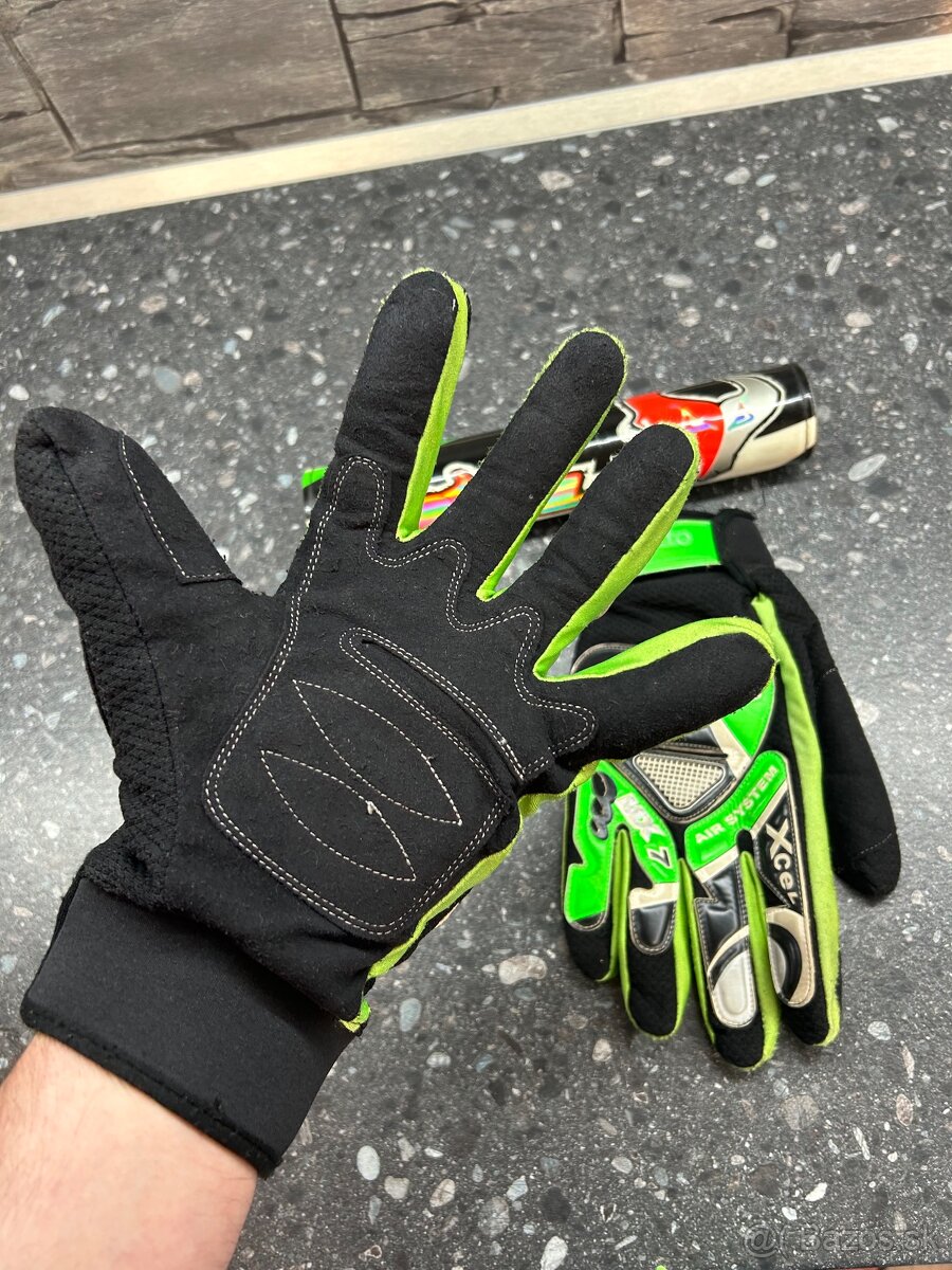 Rukavice + Chránič - 5