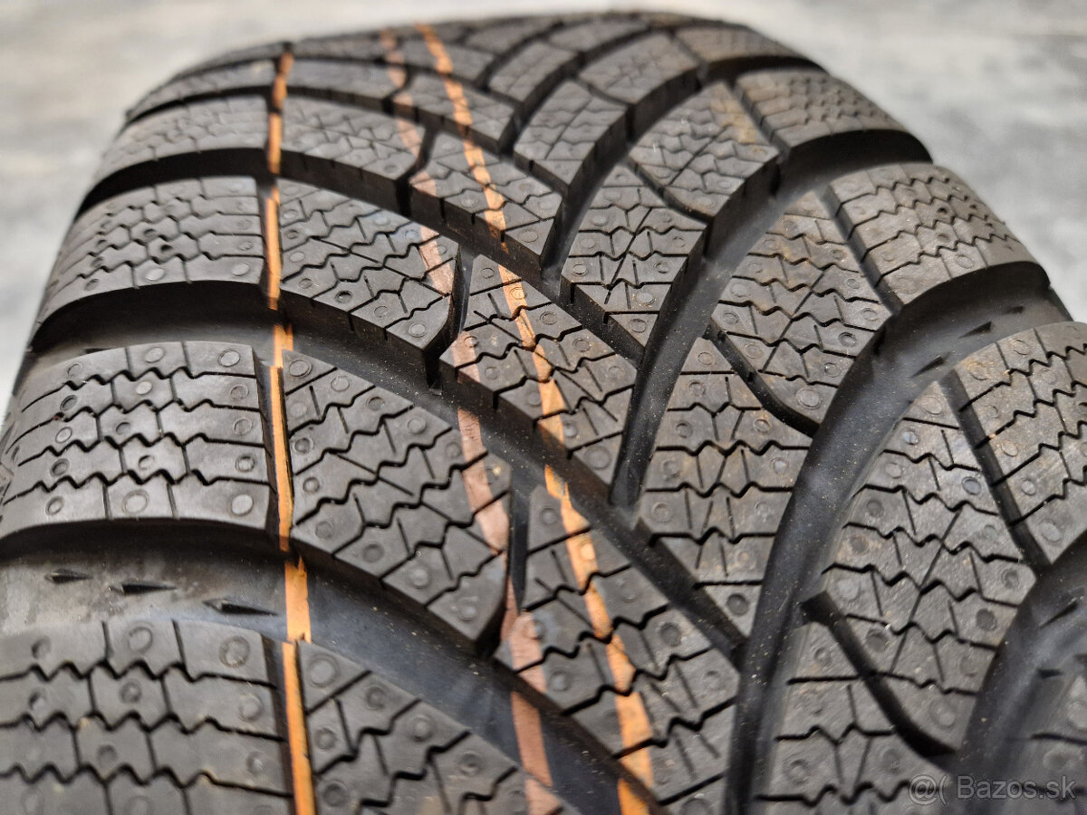 4x108 r15 kolesa ford disky 185 60 15 zimne Ford - 5