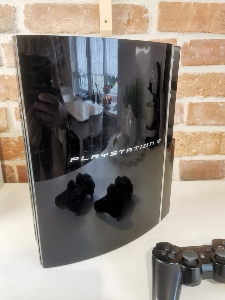 PS3 - Playstation 3 80GB s dvomi ovládačmi - 5