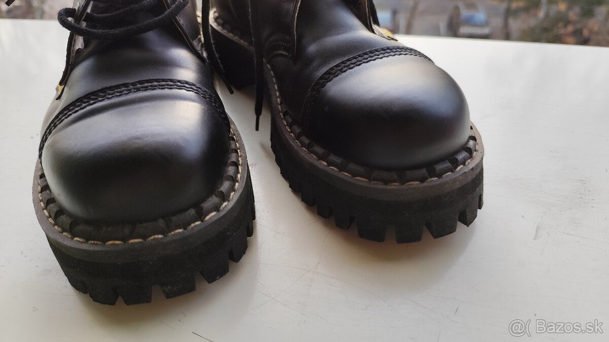 D. D. T. Topanky - 5