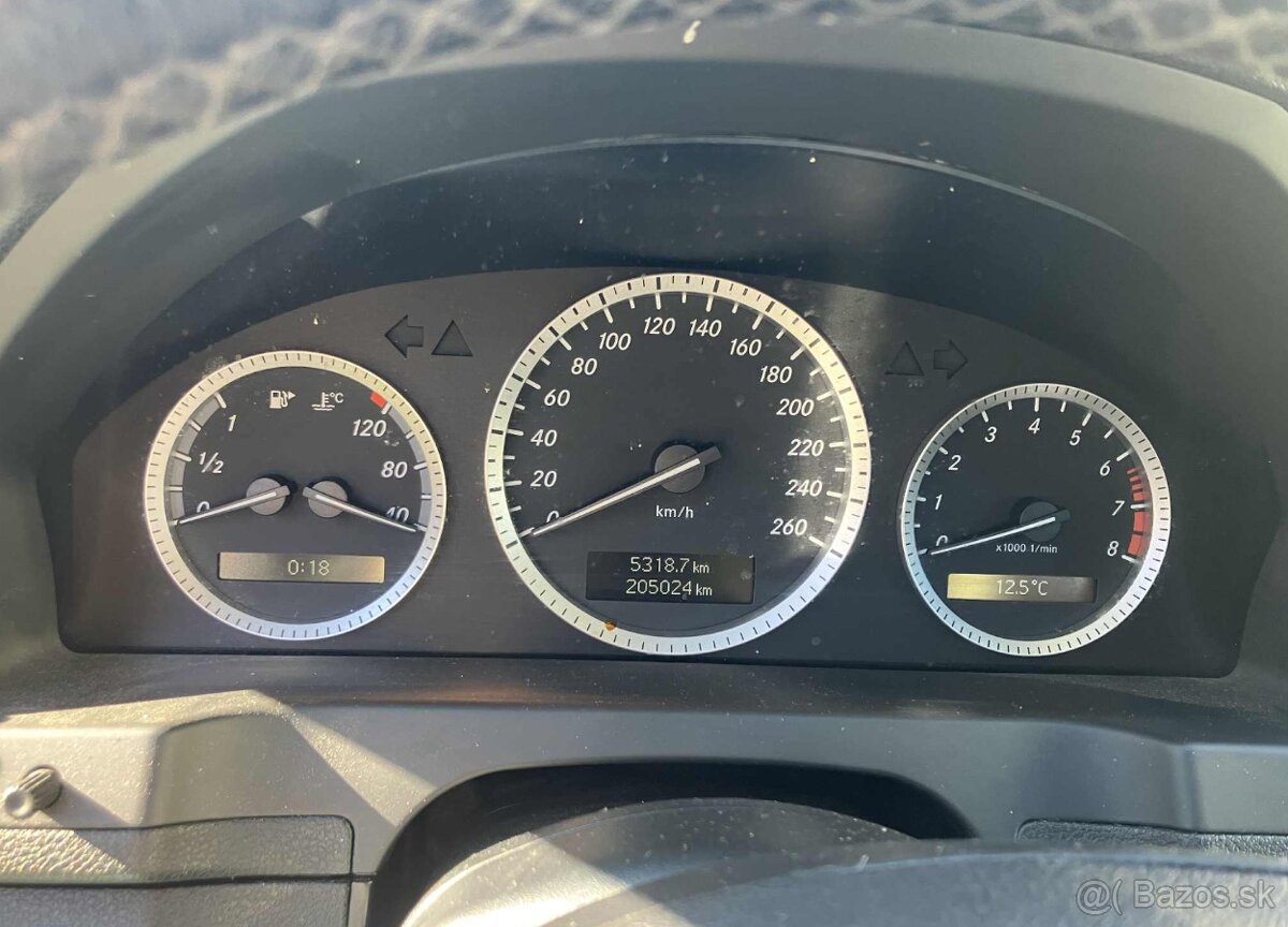 Predám Mercedes c 200 kompressor - 5
