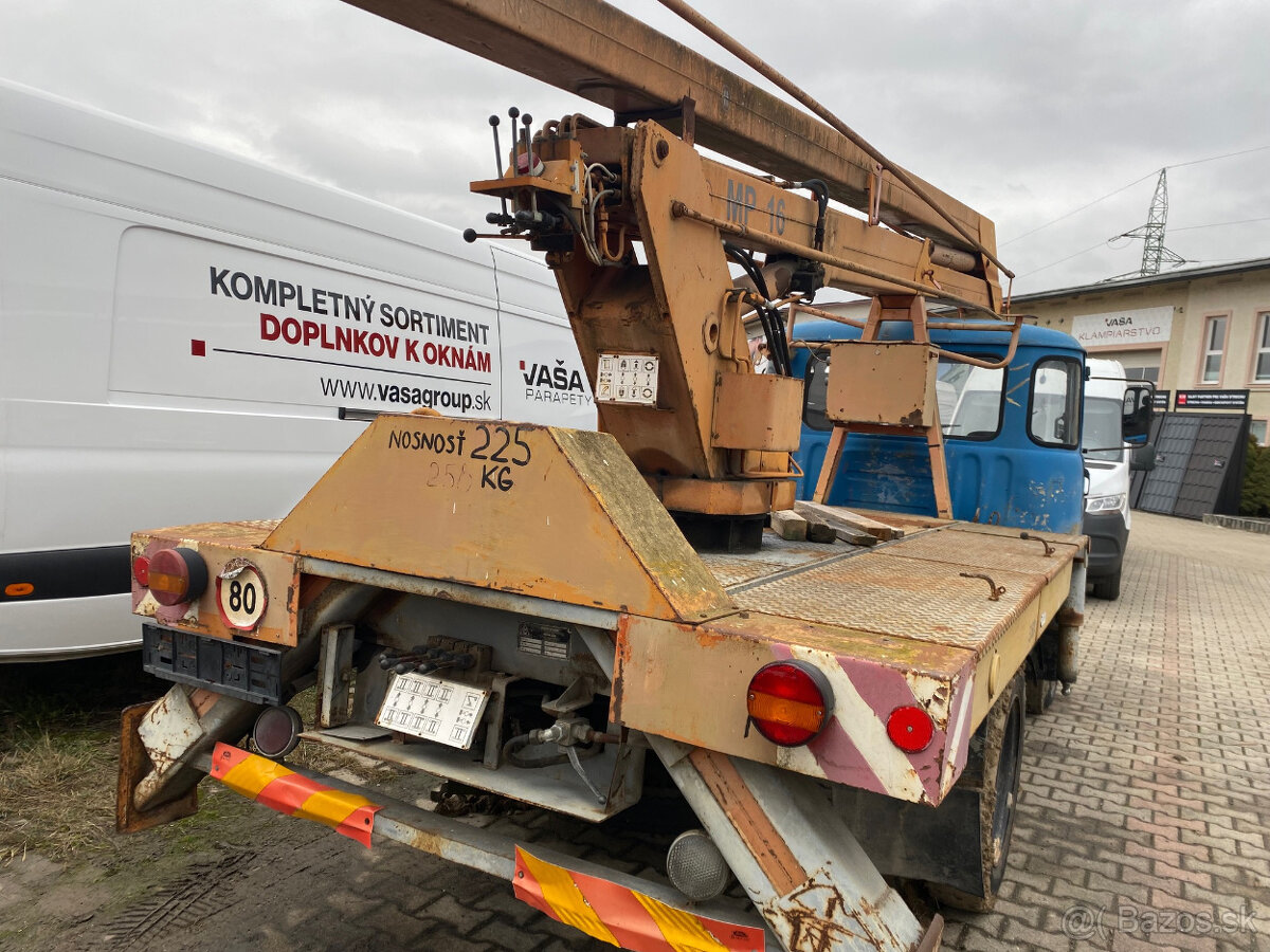 Avia plošina 16m - 5