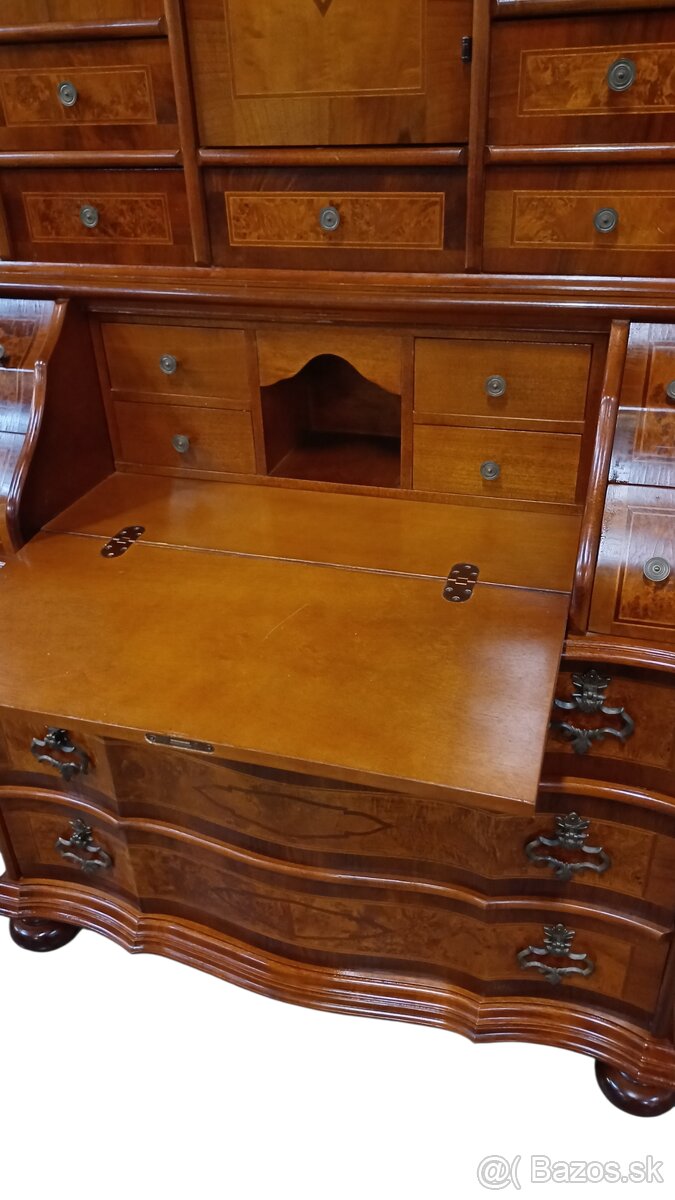 Starožitný nabytok - 5