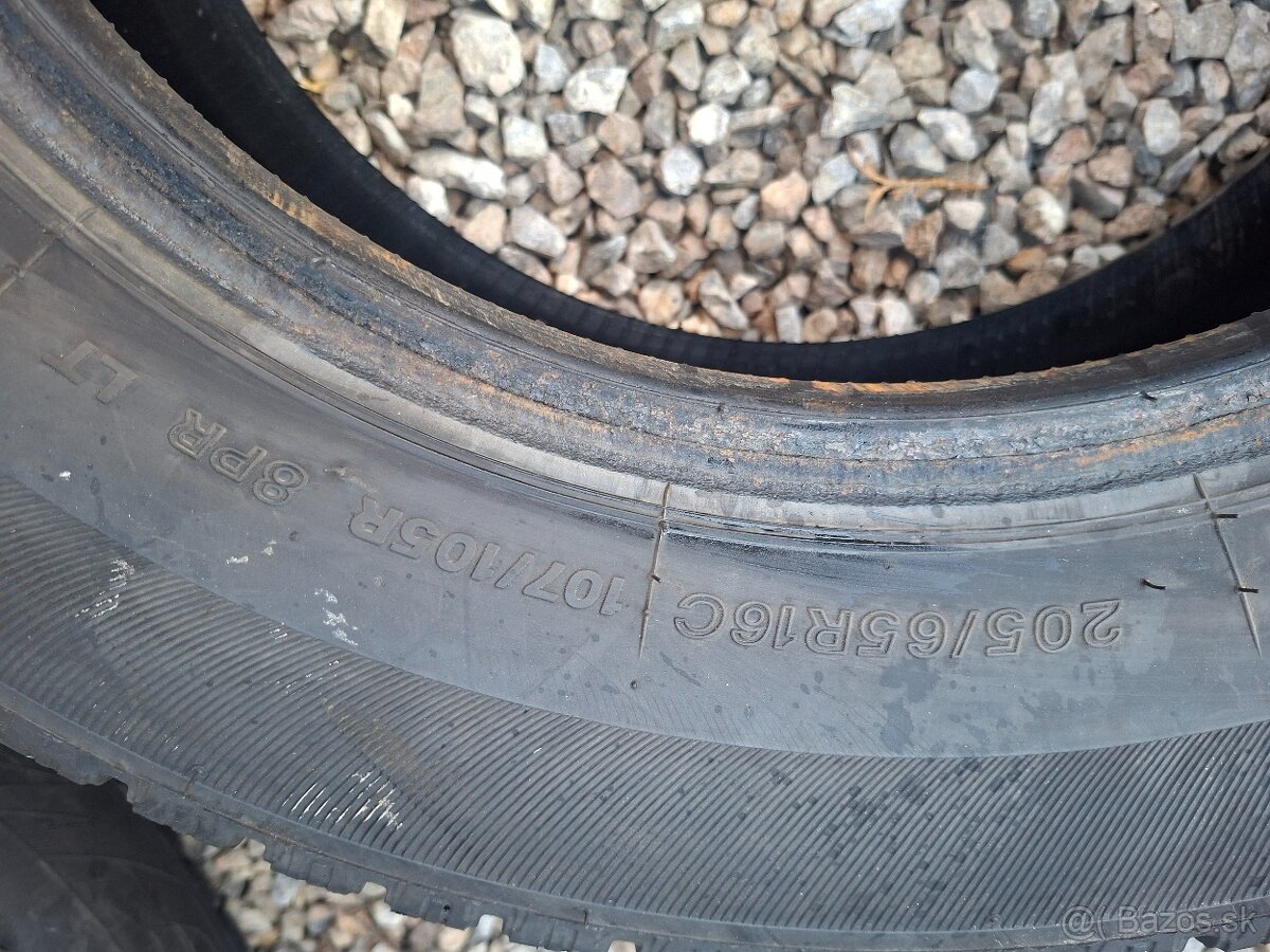 205/65R16C Michelin -Lassa - 5