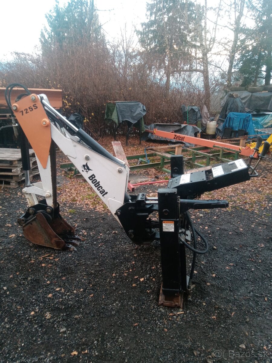 Podkop bobcat 725S - 5