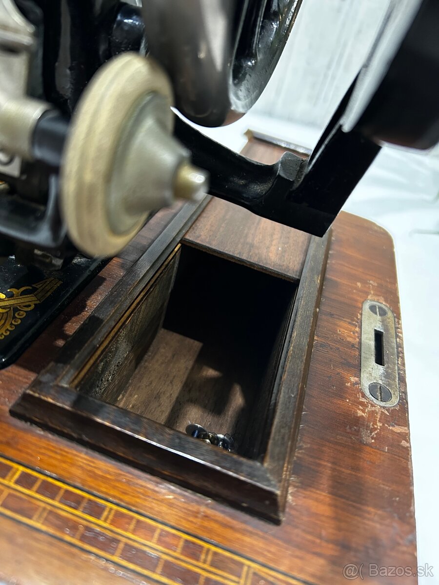 Starožitný šijací stroj Frister & Rossmann - 5