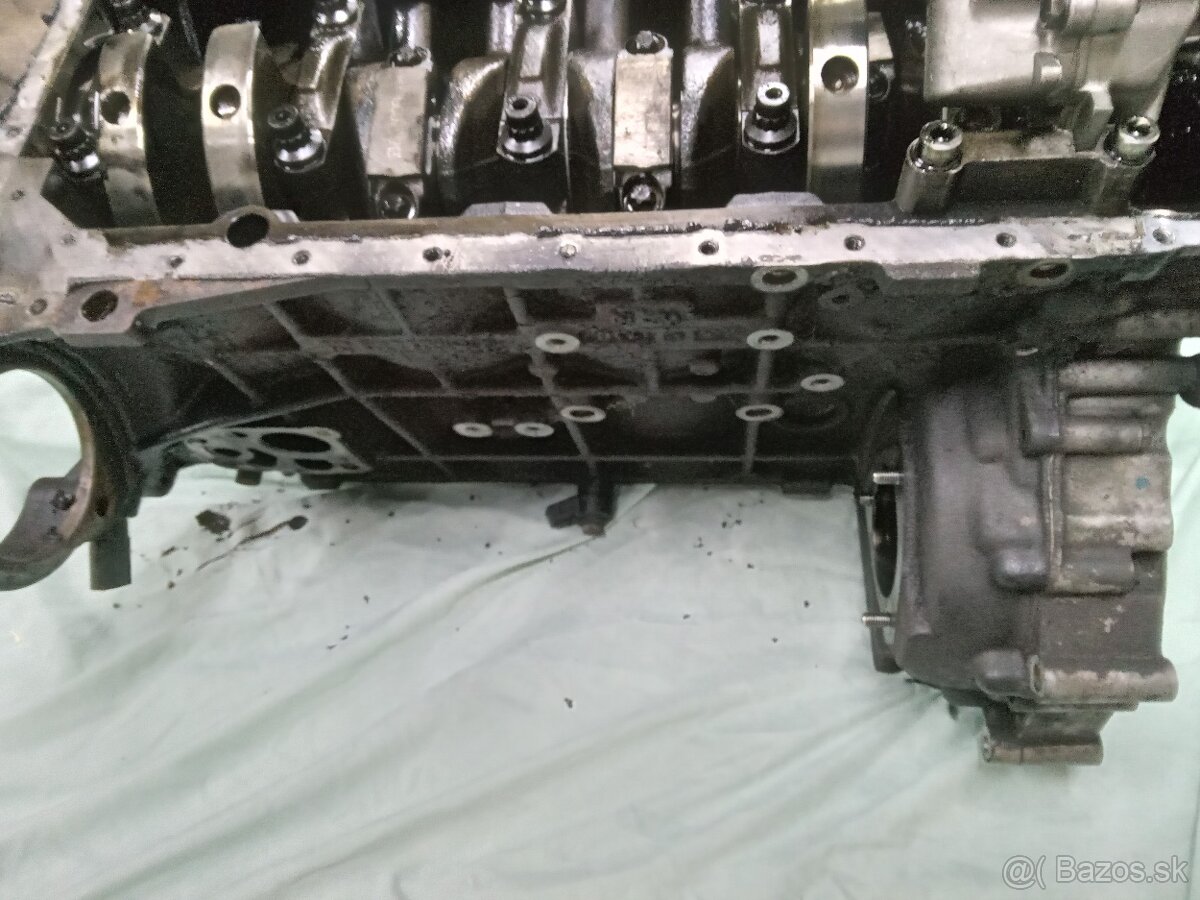 Blok motora Ssangyong Kyron 2.0Xdi Diesel so závitom - 5