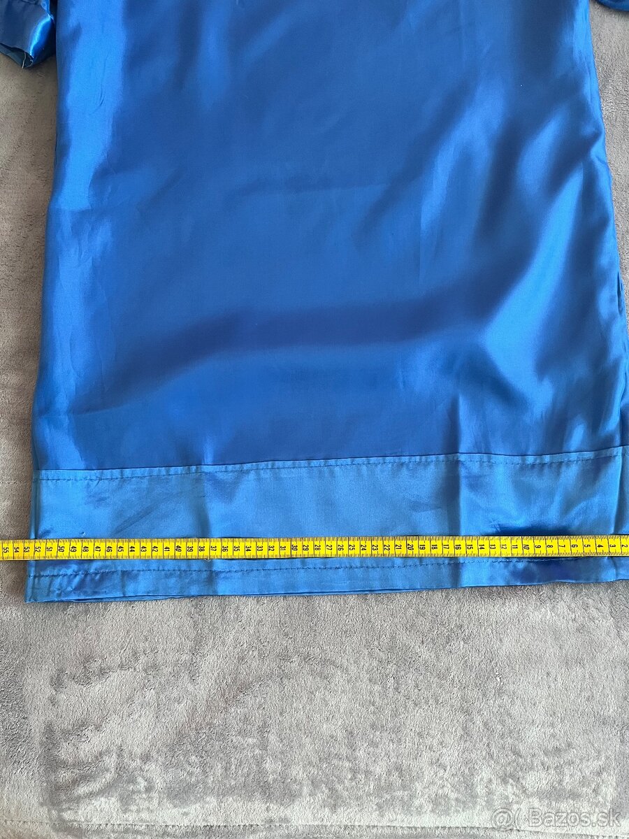 Modré saténové šaty - 5