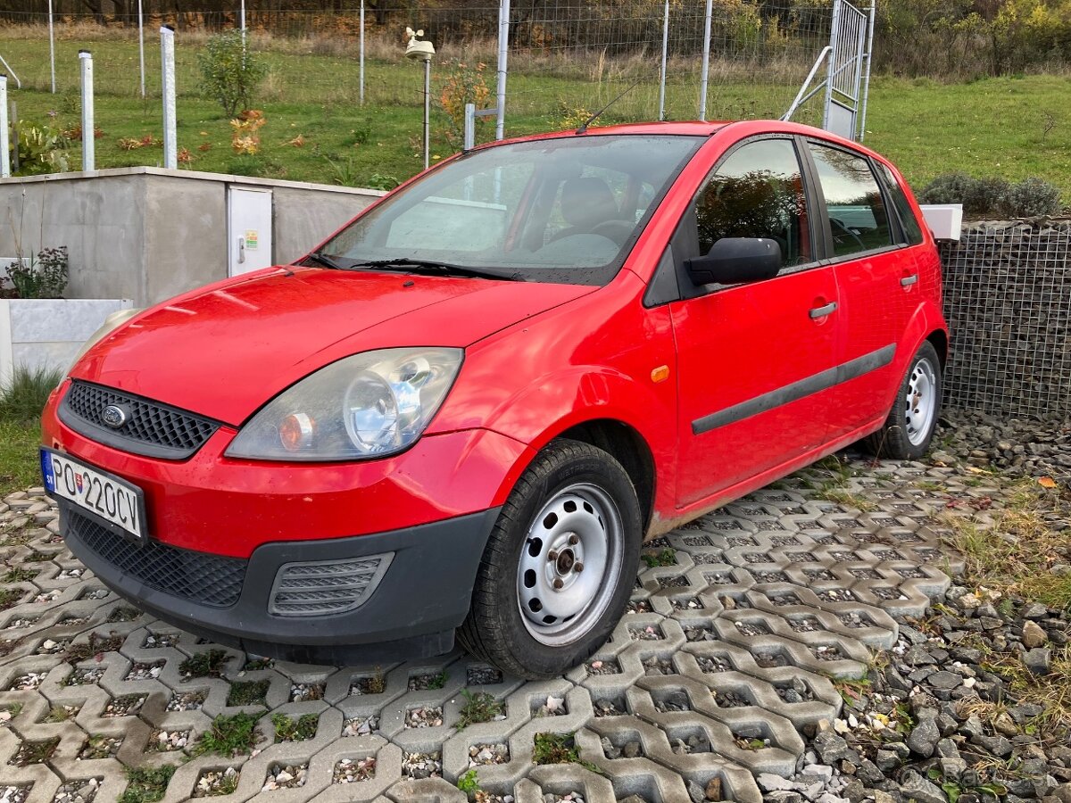 Predám Ford Fiesta 1,25 Benzín 2007 - 5