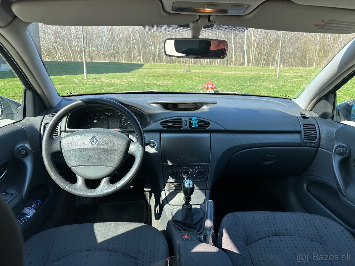 RENAULT LAGUNA II 1,9 dCi 88 kW - 5