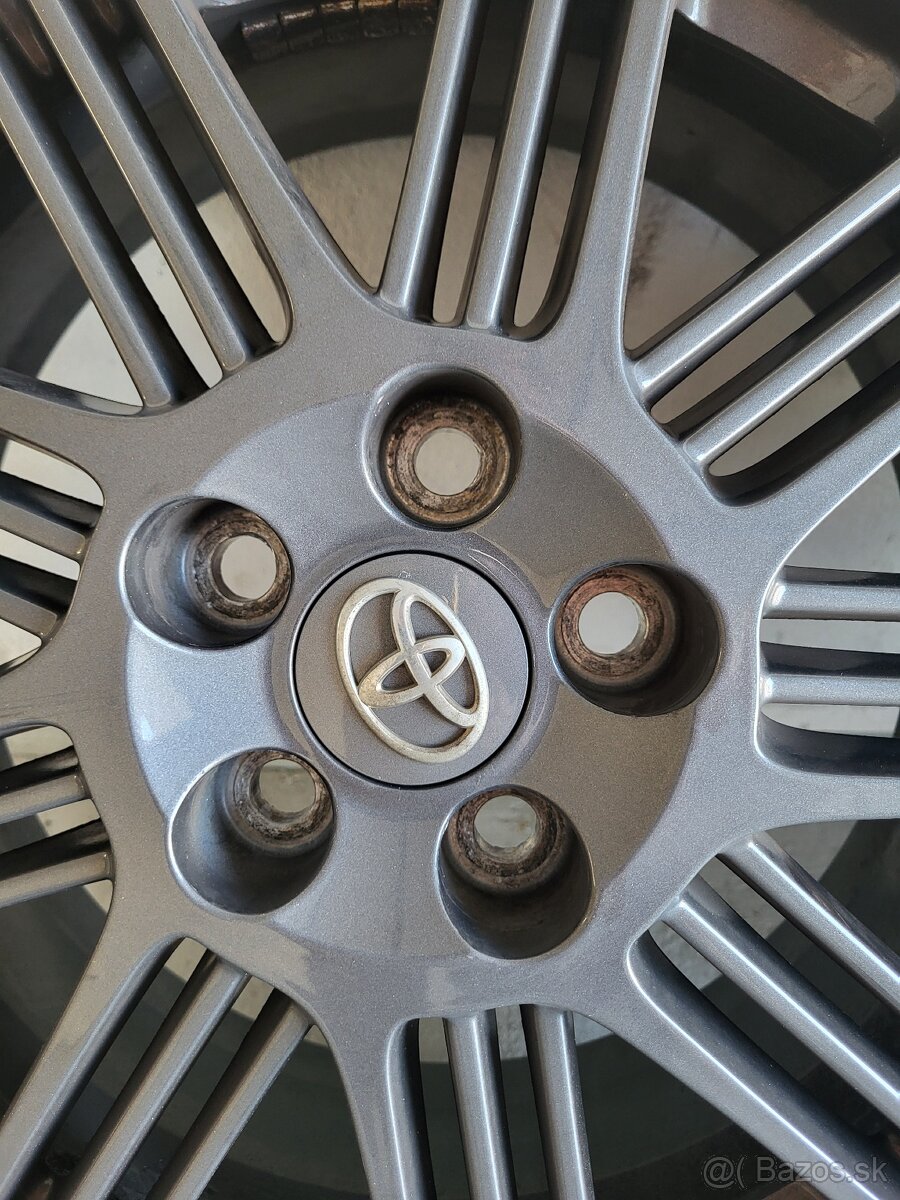 Predaám disky z toyoty auris - 5