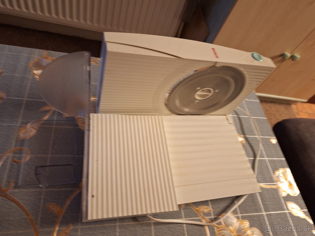 Elektricky krájač chleba 1 - 5