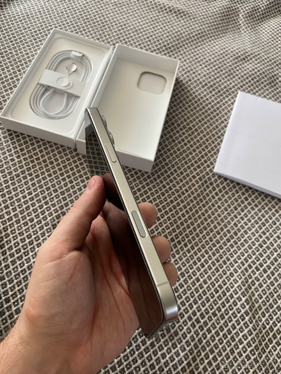 iPhone 16 Pro Max 256GB White Titanium - 5