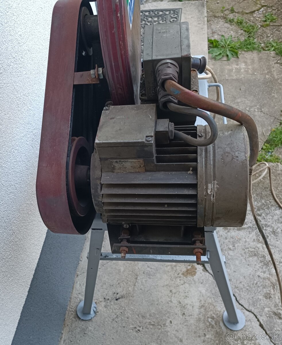 Rozbrušovací pila se stojankem a kotoučem - 5