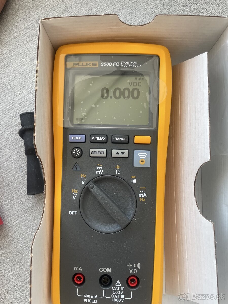 Fluke 3000FC multimeter - 5