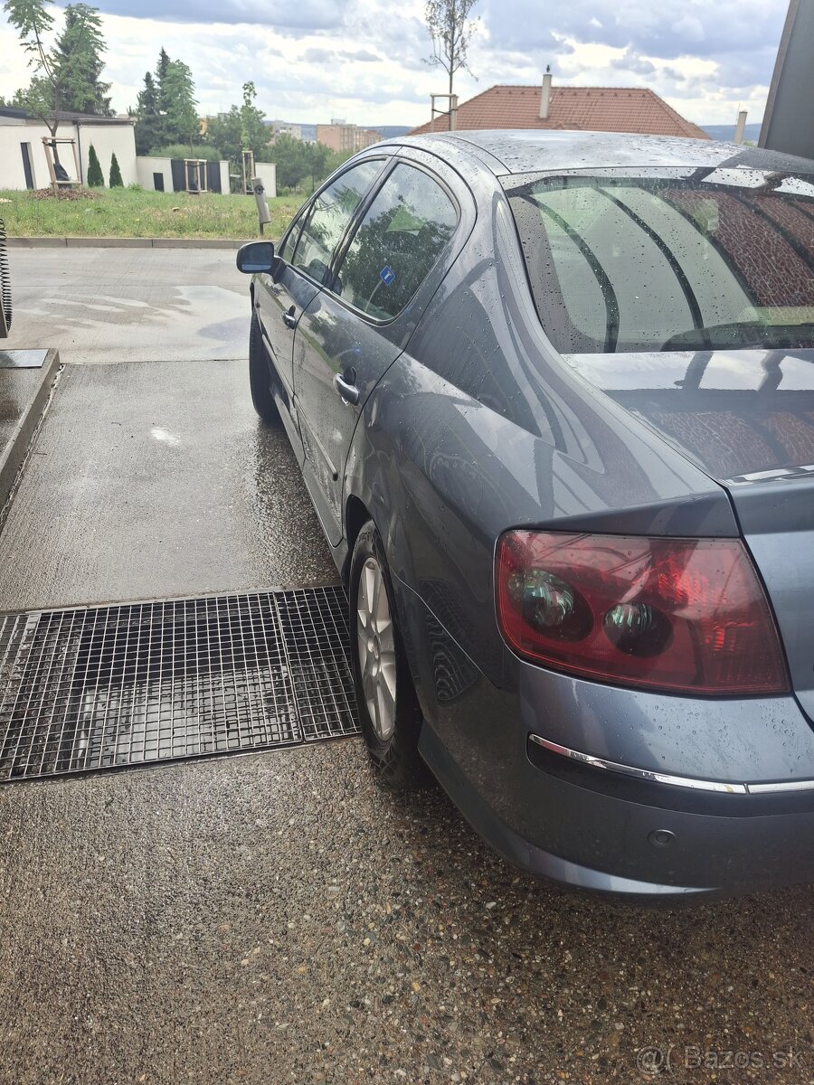 Predám peugeot 407 2.0 hdi 2500eur. - 5