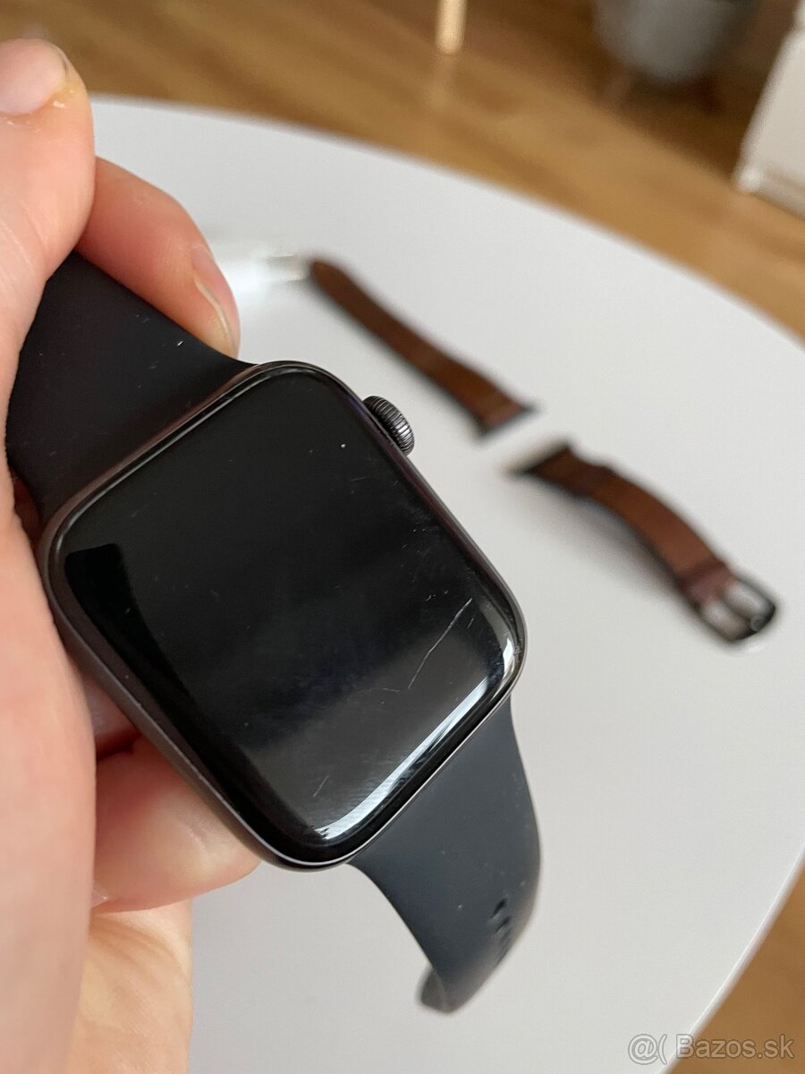 APPLE WATCH 5 44mm - 5