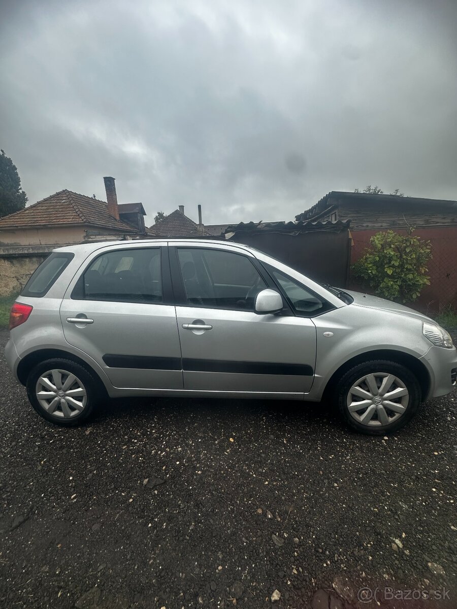 Suzuki SX4 1.5 82KW 50 000km - 5