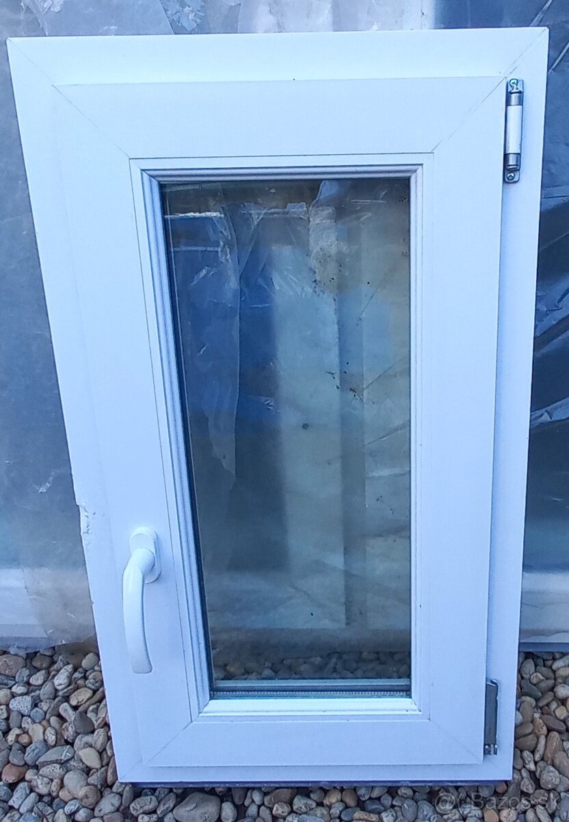 Predám okna :99x44 ,,55x84, 49x83,84x56,80x80, balkon 85x230 - 5