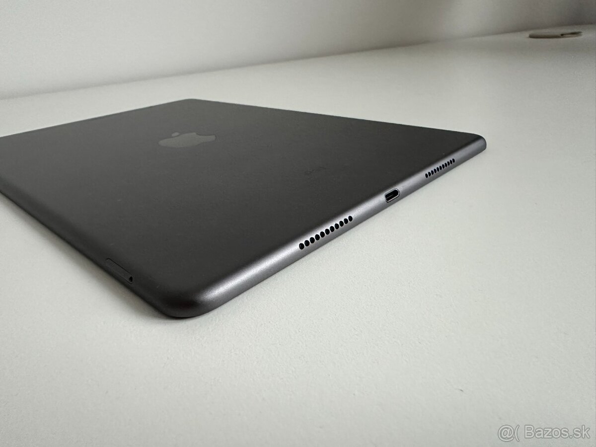 Apple iPad Air 3. generácia 256GB - 5