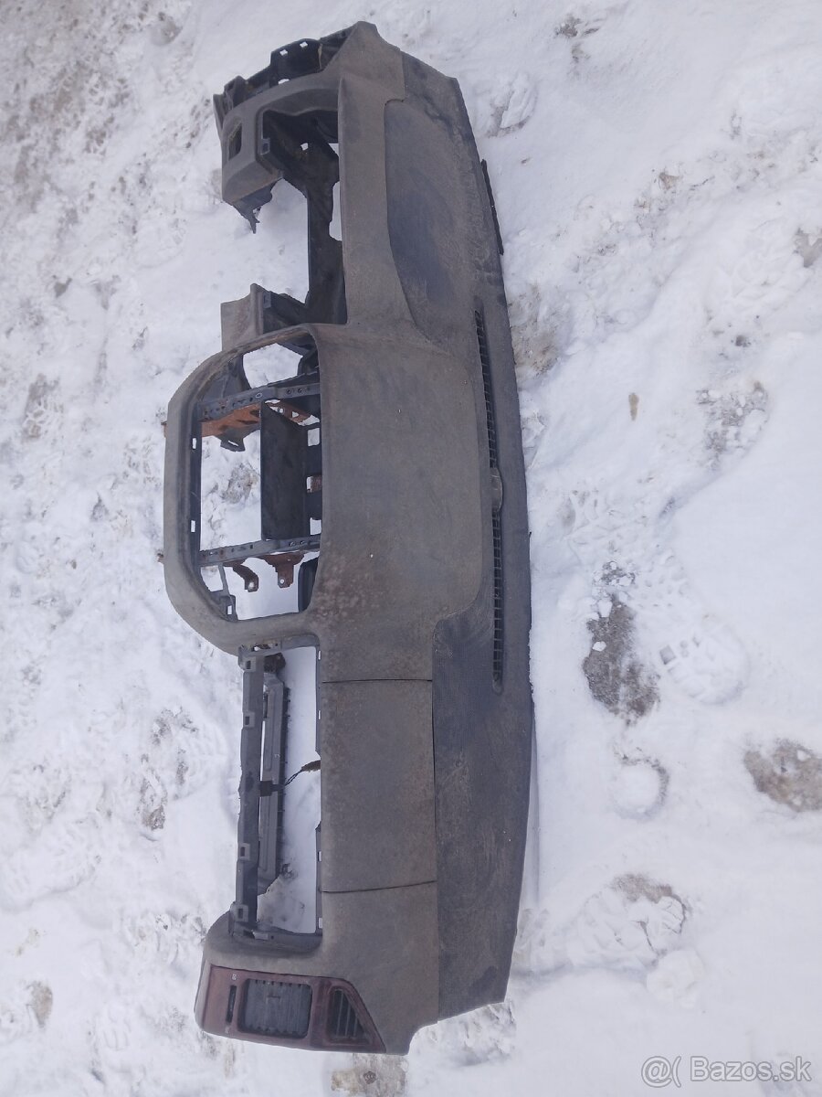 Mitsubishi Pajero III - prístrojovka - 5