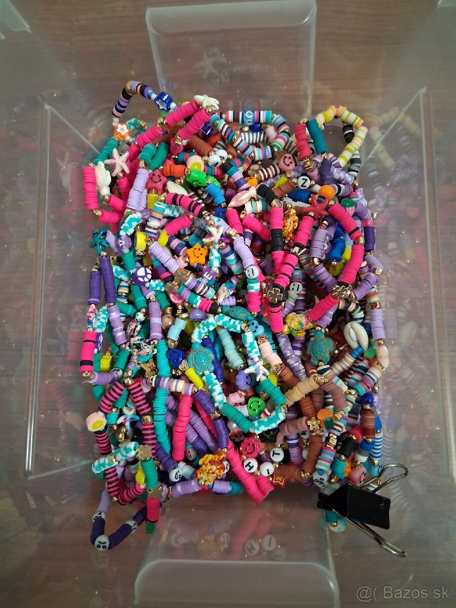 Kľúčenky a naramky. - 5