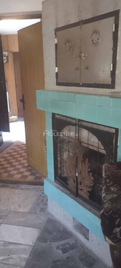 Zvýhodnená cena - Predám starší rodinný dom Skalité - iba u - 5