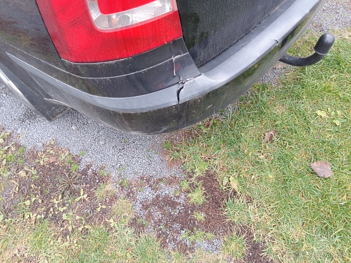 Predám škodu Octaviu combi 2 čierna met.1.9.tdi - 5