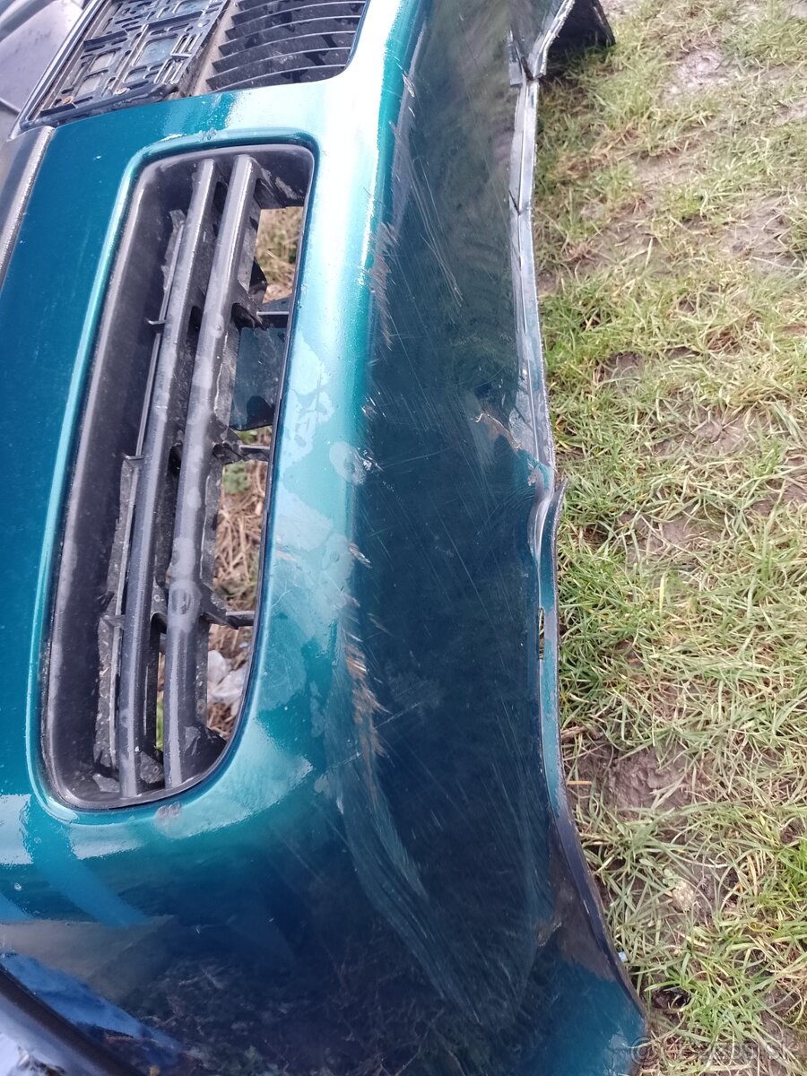 Predám predný nárazník na škoda Octavia 1 facelift - 5