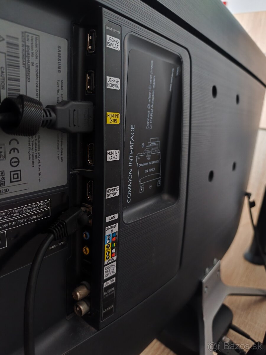 Smart, Full HD Samsung UE32M5672 - 5