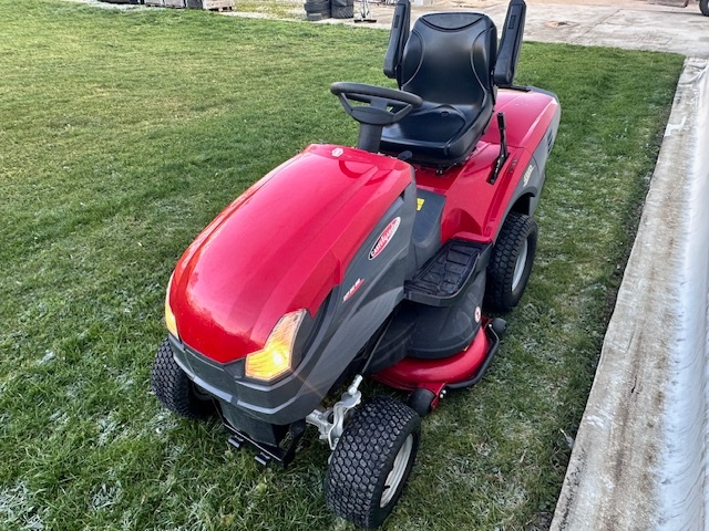 Traktorová kosačka Castel Garden XHTY 240 4WD - 5