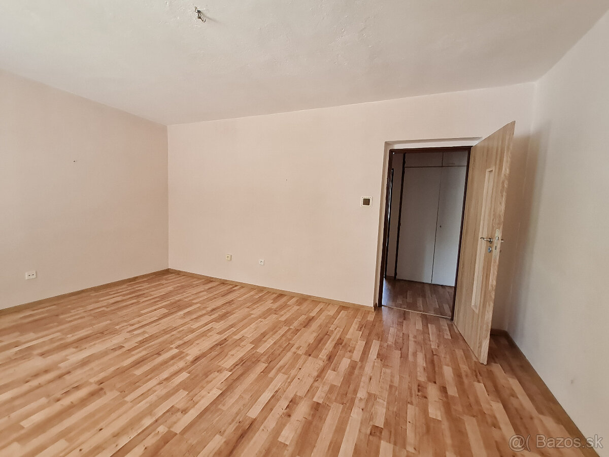 Žihľava – slnečný 3 izbový byt - 5