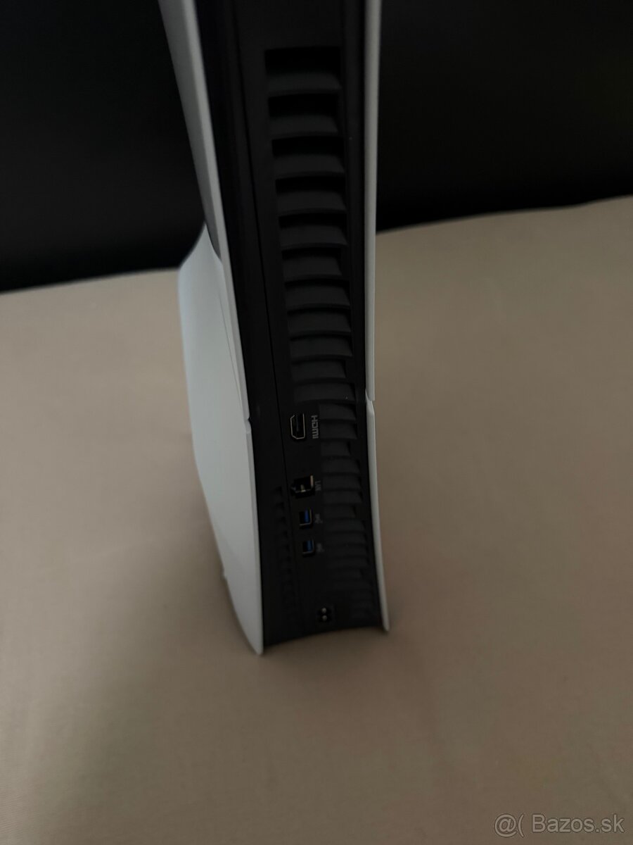 Predám alebo vymením ps5 slim 1TB s mechanikou - 5