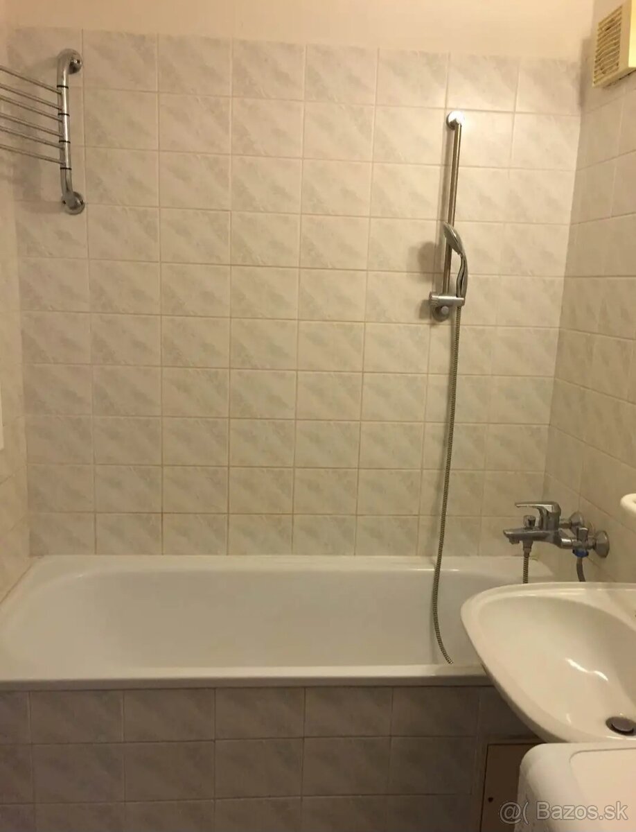 Na prenájom príjemný 2-i. byt vo vyhľadávanej časti Ružinova – foto 5