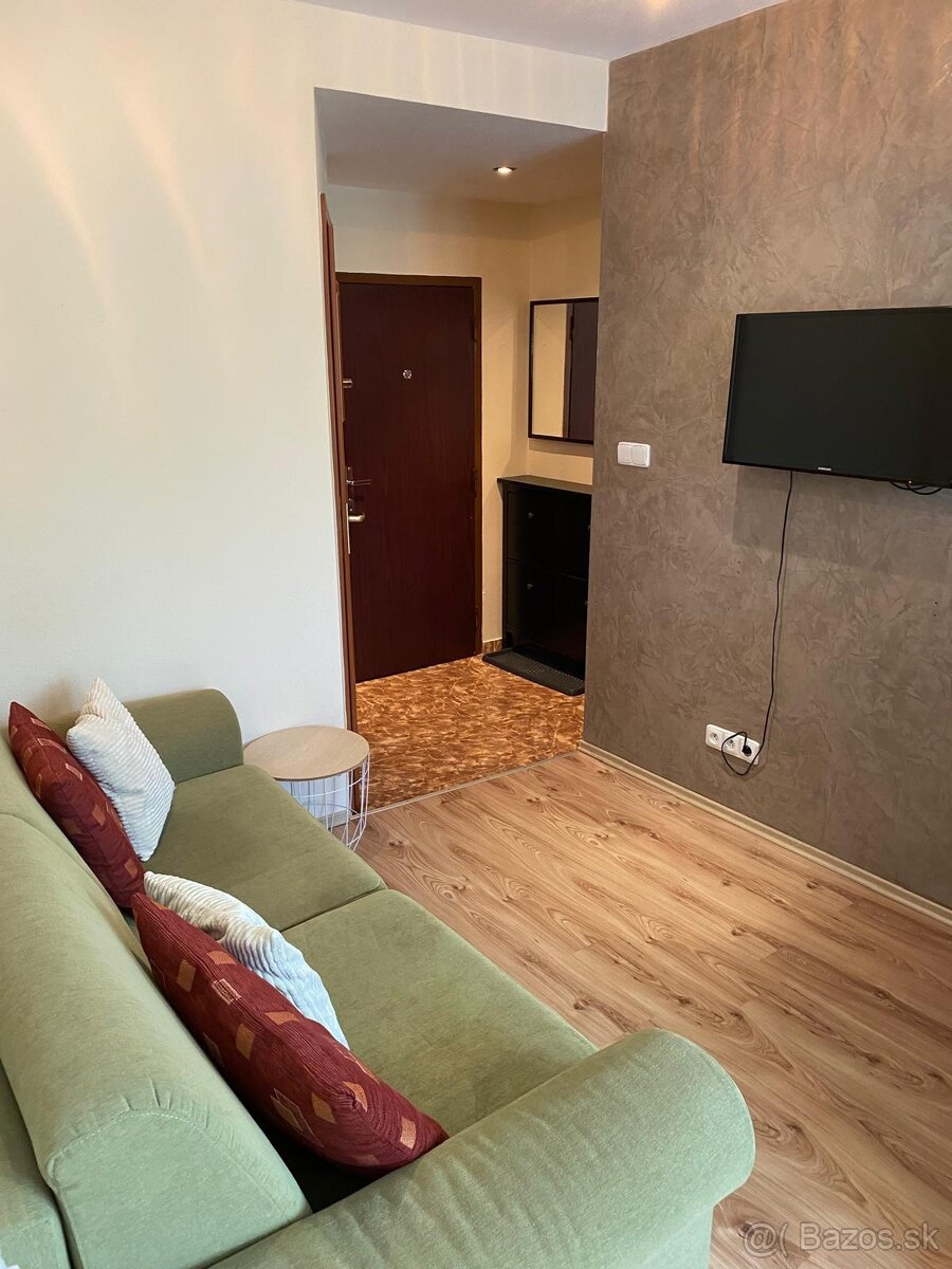 Prenájom kompletne zariadeného 2-izbového bytu v Poprade - 5