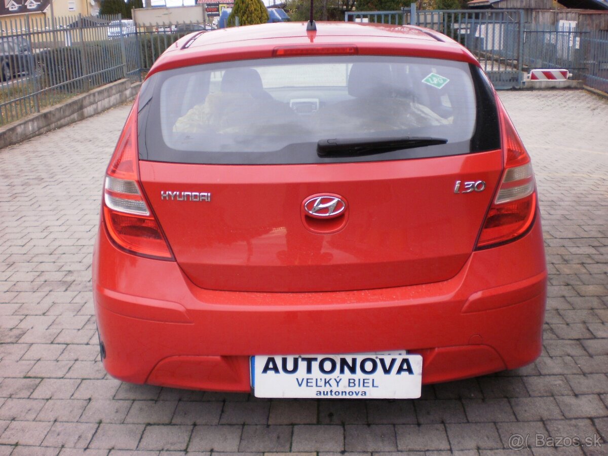 Hyundai i30 1,4i 80kW M5 r.2011 LPG - 5