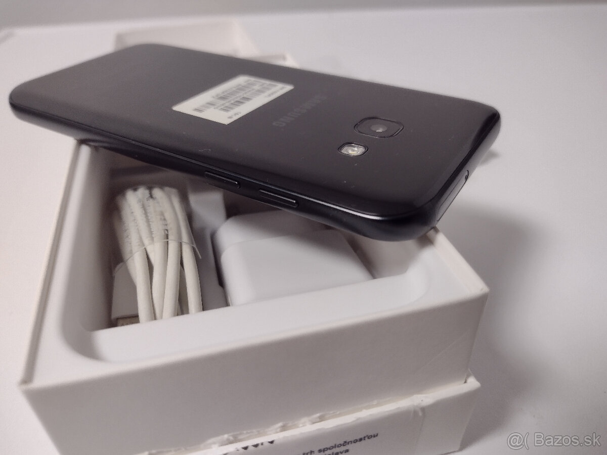 Samsung A3 2017 - 5