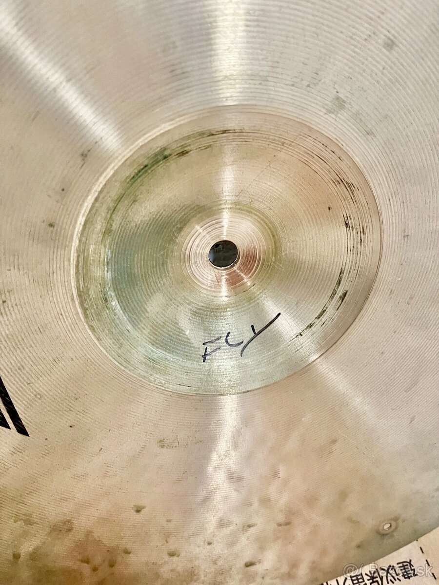 K.Zildjian 18" - 5