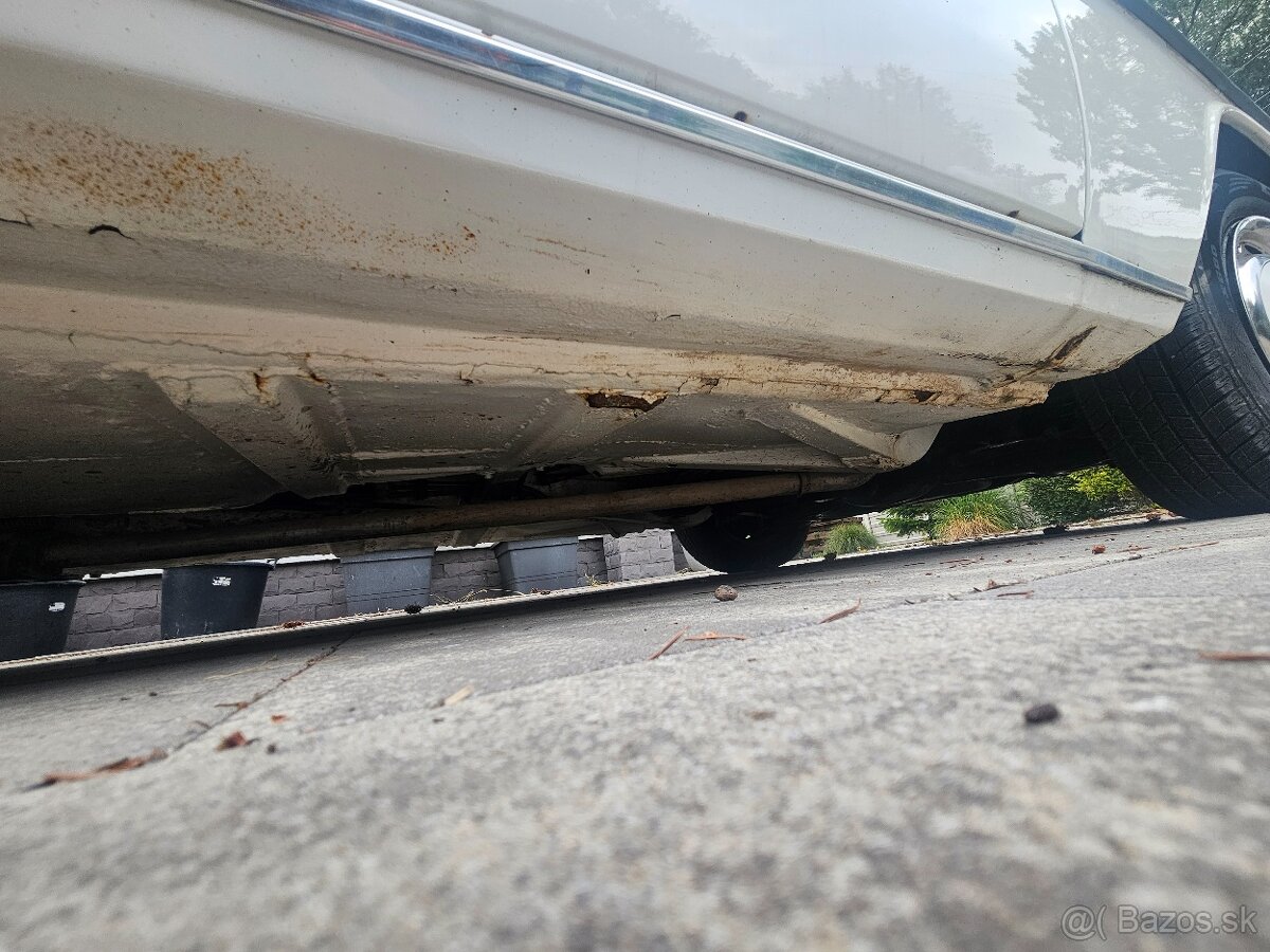 Mercedes-Benz w115 - 5