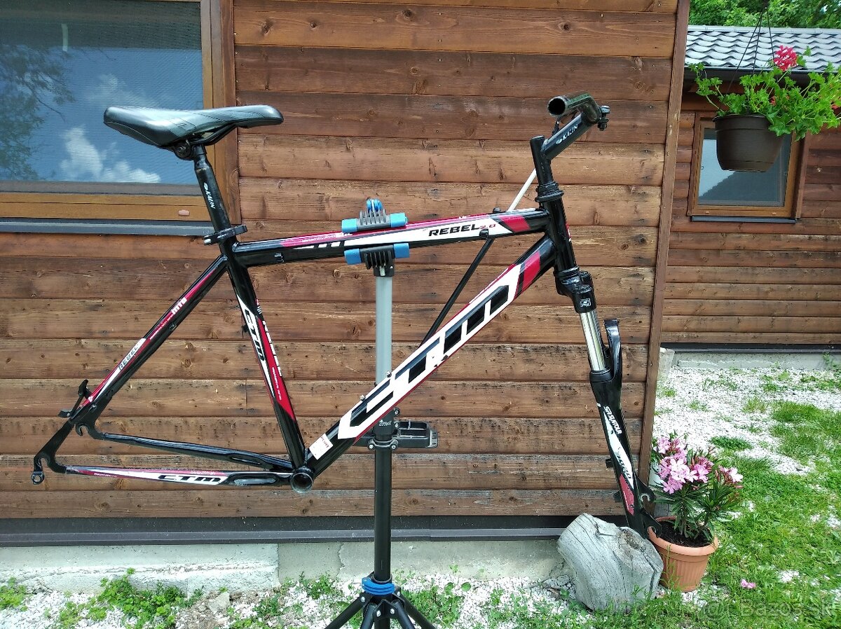 Predám rámovu sadu CTM Rebel - 5