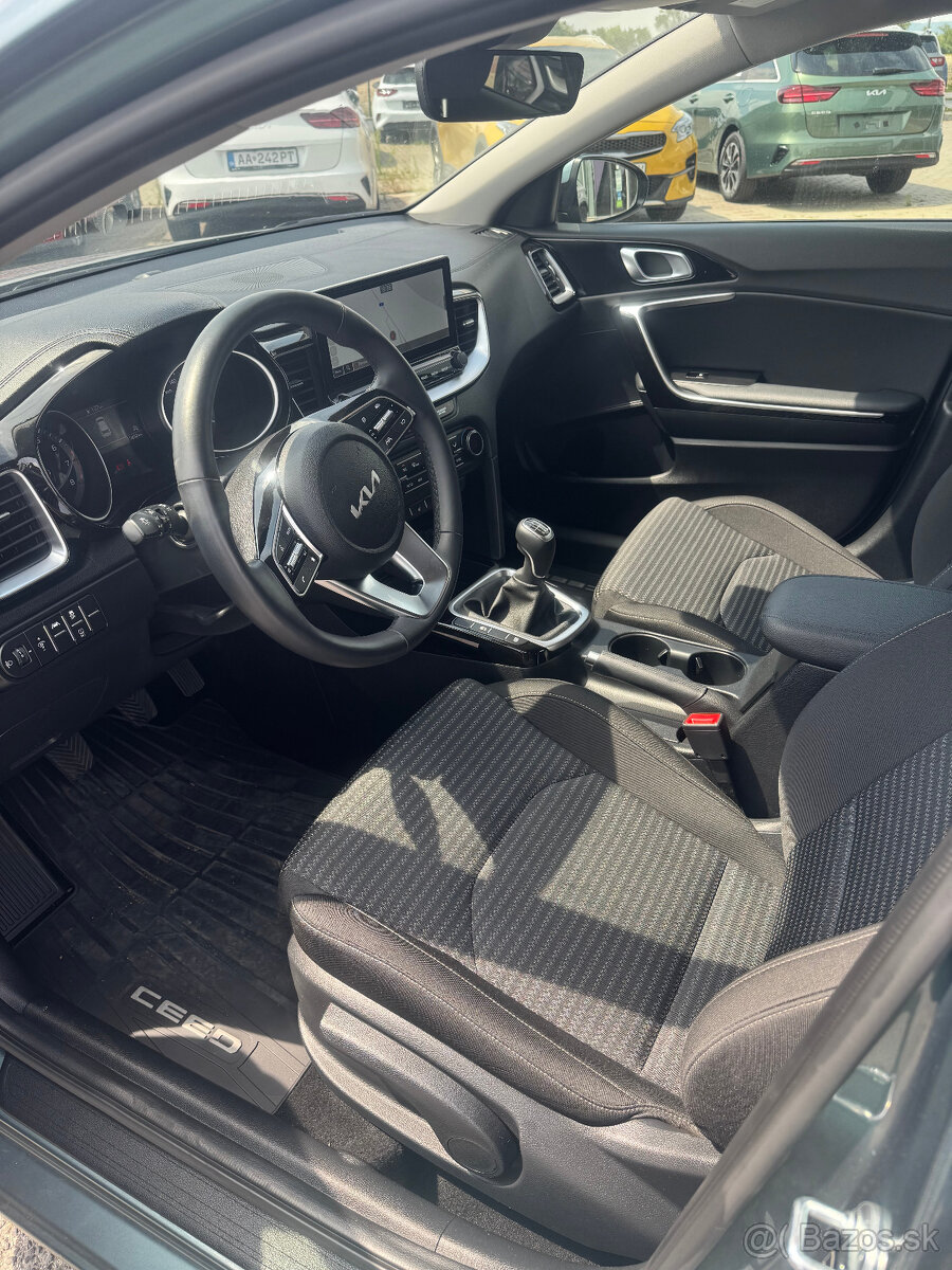 Ceed 1,5 T-GDi M6 GOLD+LED pack - 5