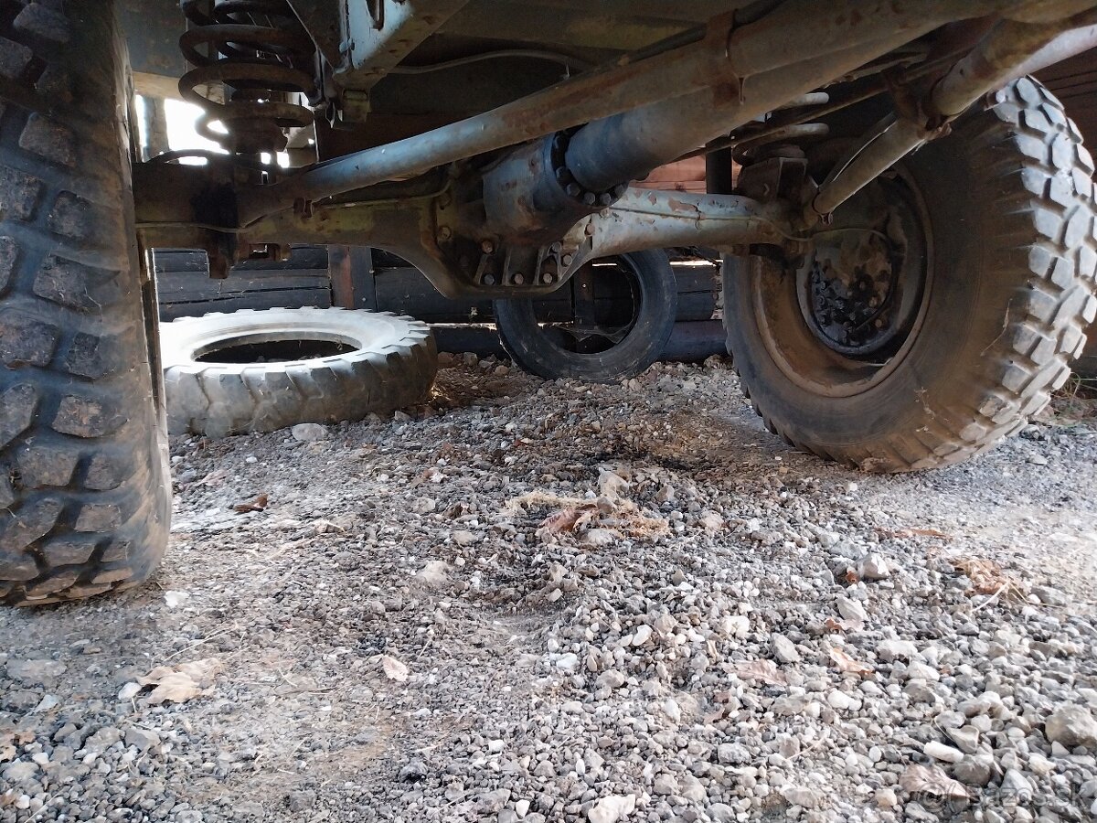 Predám Unimog 404 – vojenský špeciál, ročník 1967 - 5