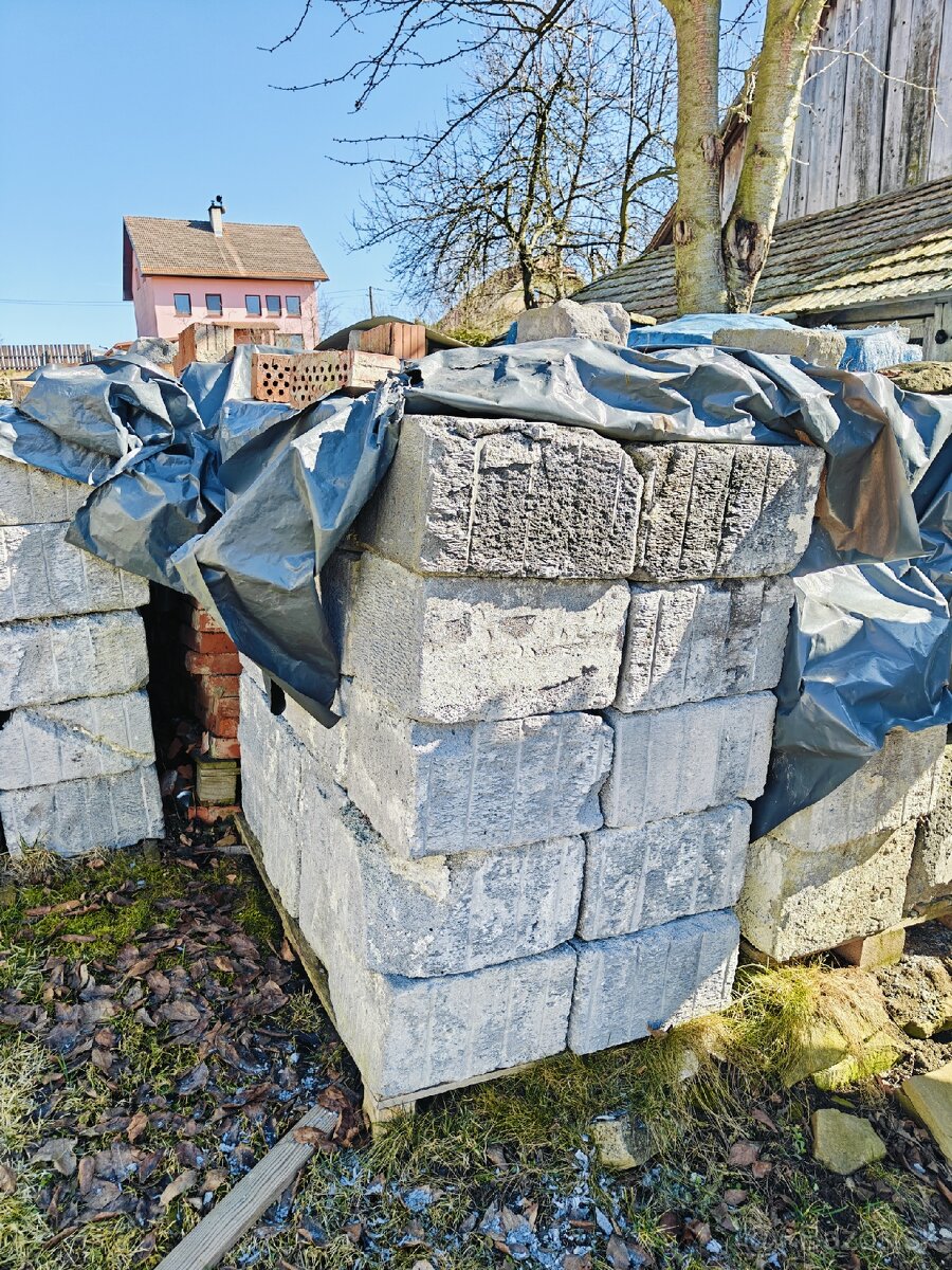 Staré tehly a kvádre - 5