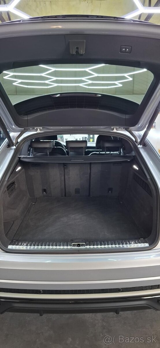 Audi Q8 50 TDI Quattro 4x4 - 5