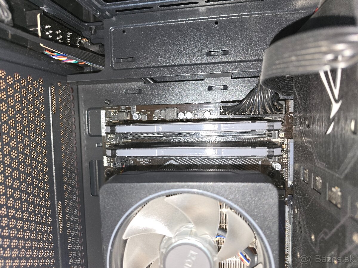 Predam PC + monitor - 5